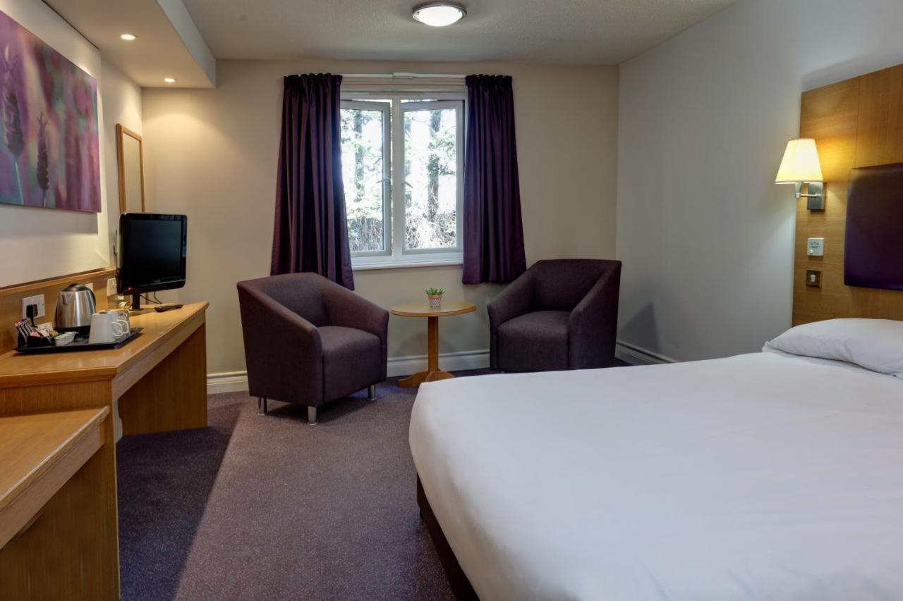 Orchid Epsom; Sure Hotel Collection By Best Western Exterior foto