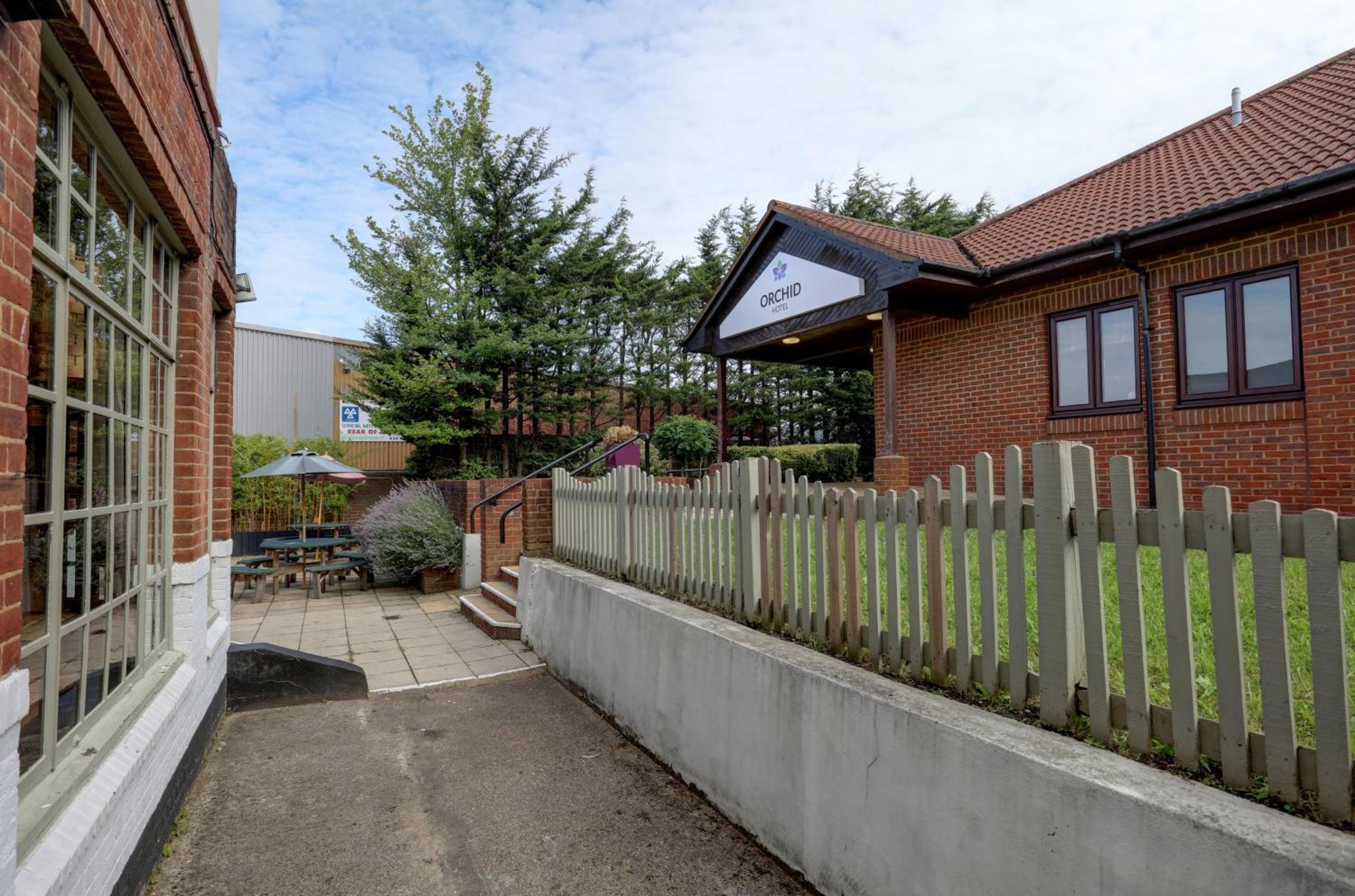 Orchid Epsom; Sure Hotel Collection By Best Western Exterior foto